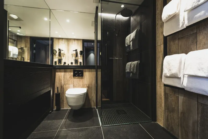 5e17194071ae1 Vestlia Resort Double Room Bathroom