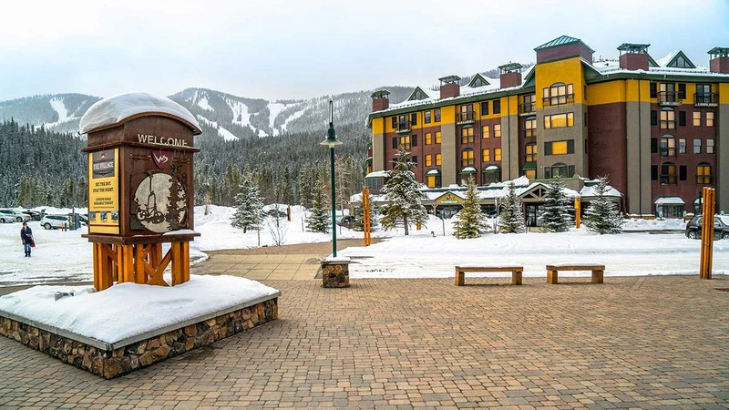 Vintage Resort Hotel Exterior