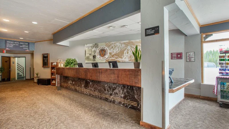 5e78c9c2211b8vintage resort hotel lobby