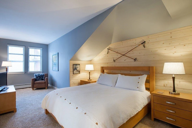 5e7ded9e4ebd4fraser crossing three bedroom condo gold bedroom