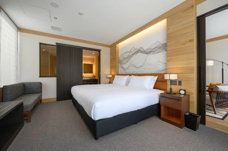 5e7e03206b19e YK 3 BR Suite double