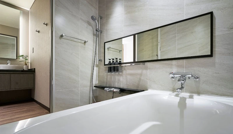 5e81c98207860 Hinode Hills Bathroom