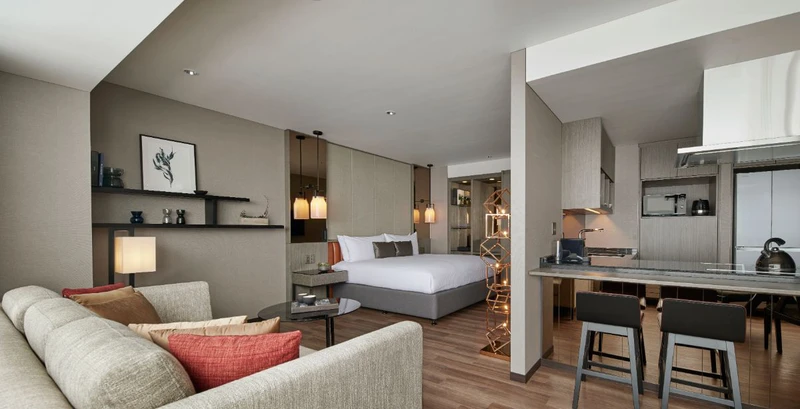 5e81c987aec1c Hinode Hills Studio suite