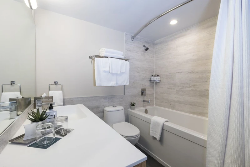 5ee0ad1d35bae Crystal Lodge Crystal Bathroom