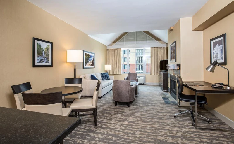 5f7487ff4dbb4 Hilton Whistler Resort Glacier Suite Lounge