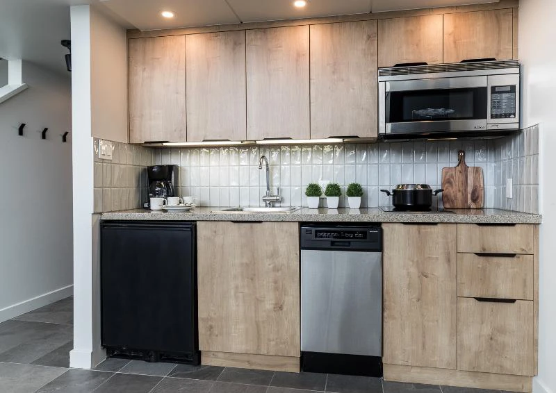 601a852157517 Loft Suite Kitchen No Fridge