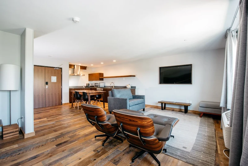 6230878266b28 Park City Peaks Suite 2