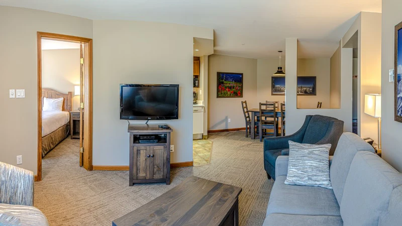 62668164909a9 Cahilty Hotel Suites 2 Bedroom Suite