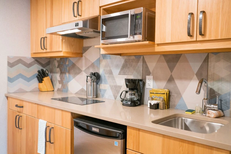 62860898cb93e Tunnel Mountain Resort Superior Suite King Queen Kitchenette