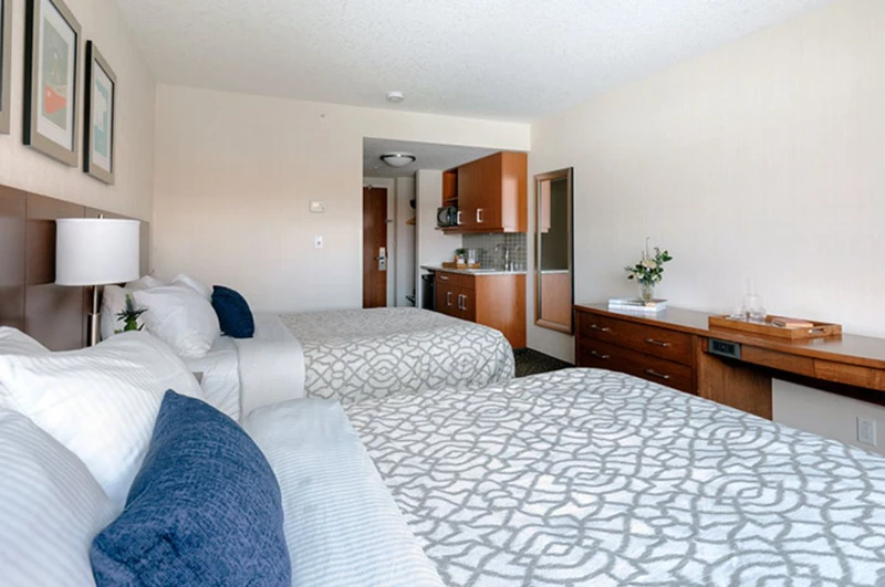 62ab0bde1e9e4 The Crimson Jasper Studio Room