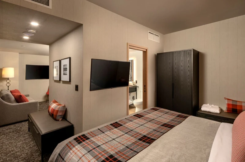 62bd75fc34c6b The Peaks Hotel and Suites Junior Suite King