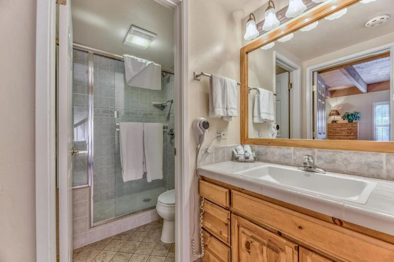62cbf04a401b3 Lakeland Village Deluxe Studio Bathroom