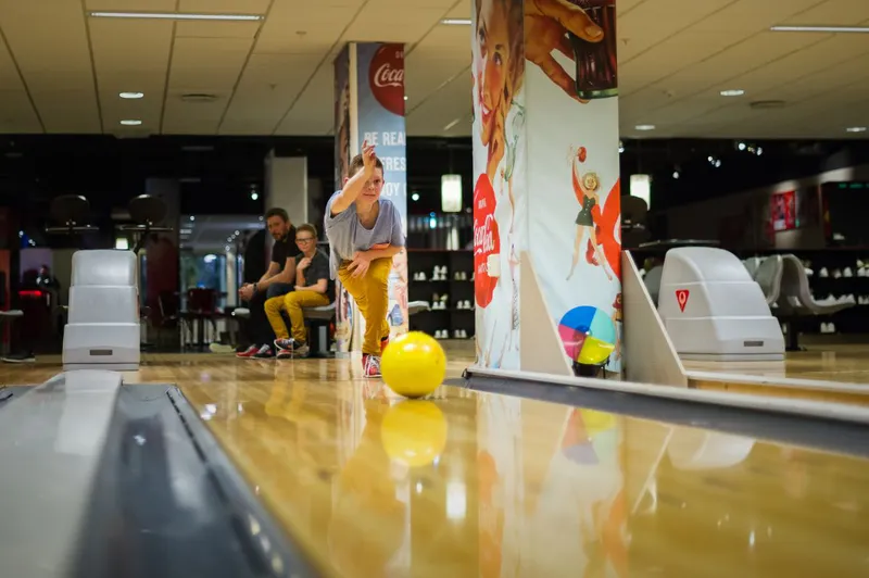 630f65ca33a36 A family bowling at the Radisson Blu in Trysil