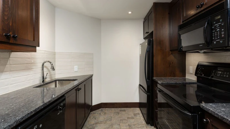 634431611dab0 Ermitage du Lac One bedroom condo Kitchen