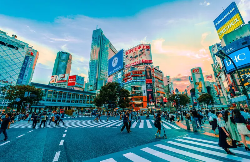 Shibuya Crossing in Tokyo © Jezael Melgoza