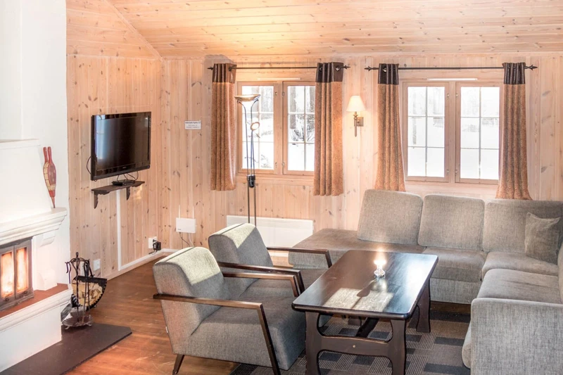 63611a69d3e1d Geilolia Forest Cabins Four Bedroom Cabin Living Area