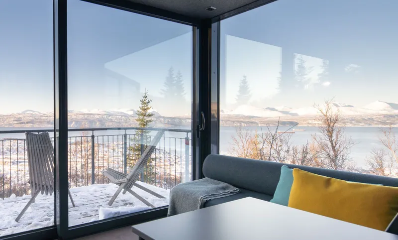 636a3df25967f Camp 291 Large cabin Living space