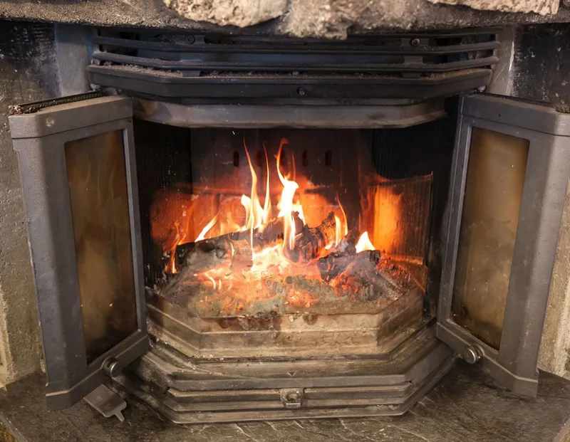 636b9c4a6c2fc Hovi Cabins Fireplace