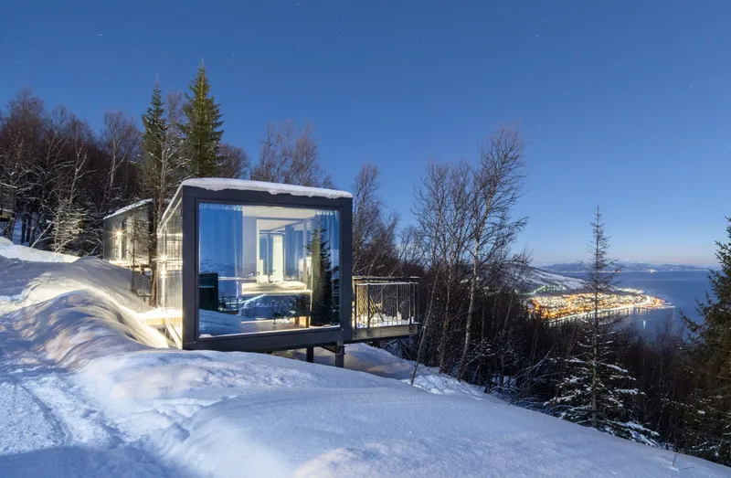 Camp 291 - Exterior and view