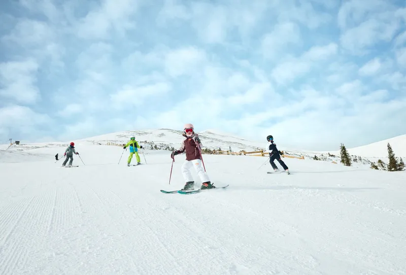 Family Skiing in Breckenridge © Andrew Maguire