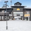 644106aa441fd Stten Ski Hotel Entrance