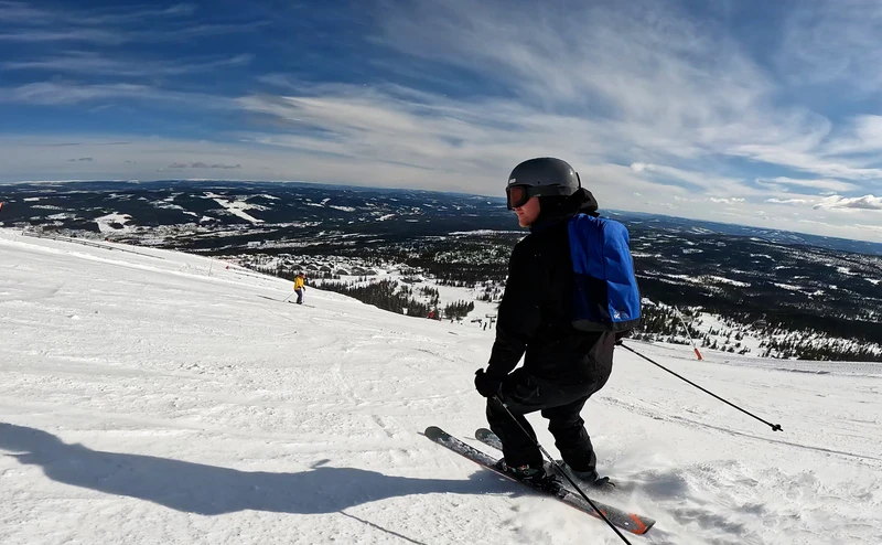 Matt skiing wide, quiet slopes in Trysil