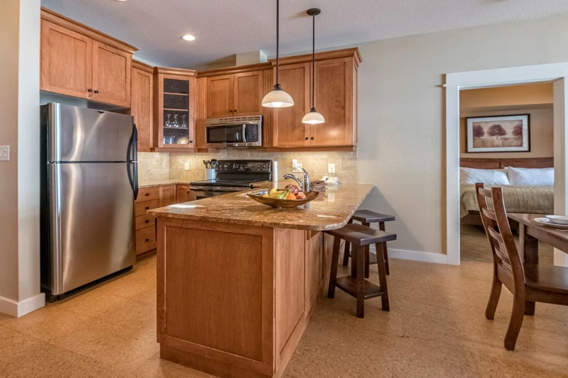 649d434113957 Snowbird Lodge One Bedroom Executive with Den Kitchen