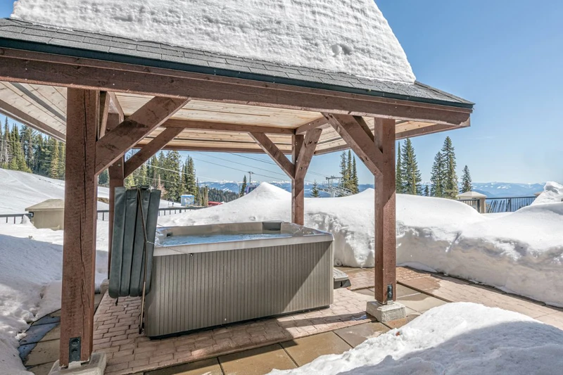 649d49b73b7bb Snowbird Lodge Two Bedroom Executive Personal Hot Tub