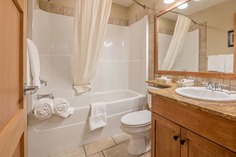 649d4b9721133 Snowbird Lodge Three Bedroom Executive Bathroom