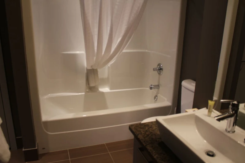 649eae0e0e592 Firelight Lodge One Bedroom Premium Bathroom