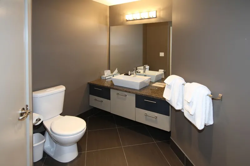 649eb53253fa8 Firelight Lodge Three Bedroom Premium Bathroom