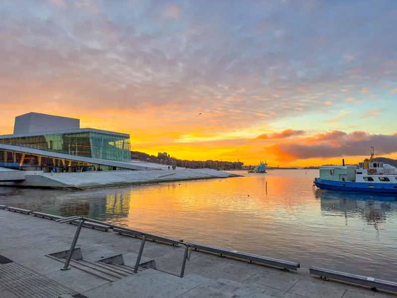 64be5a110888c Operaen VO08904 Foto Fara Mohri 1