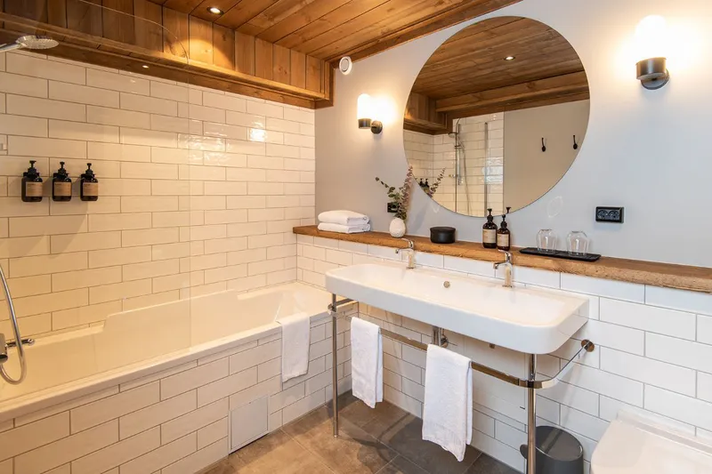64be669dc7d70 Gaustablikk Fjellresort Suite Bathtub