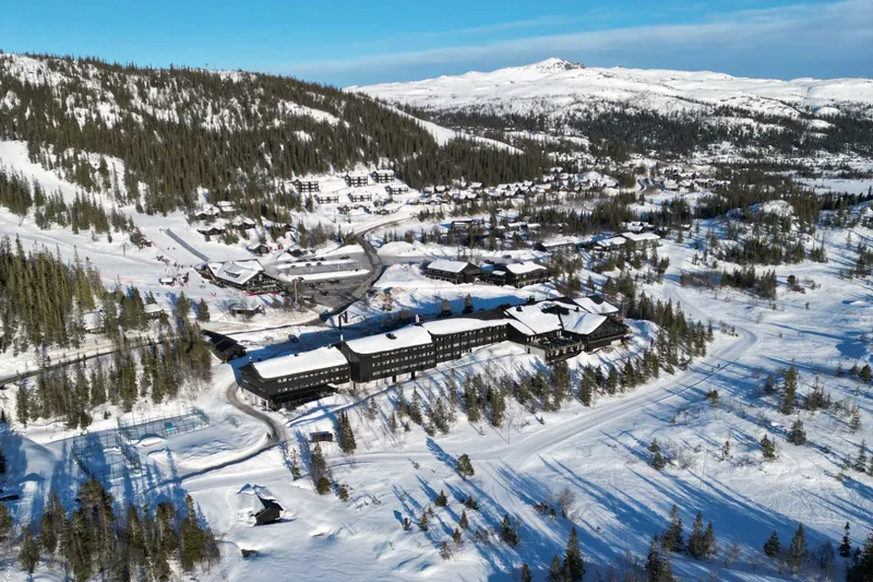64c2568426c87 Gaustablikk Fjellresort Exterior Drone