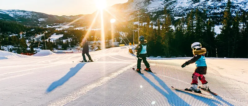 653fa1fdc61f5 Gausta Ski School on Empty Slopes Gausta