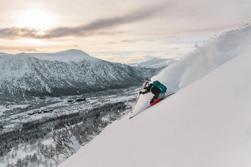 65439f77d00c5 Myrkdalen Powder