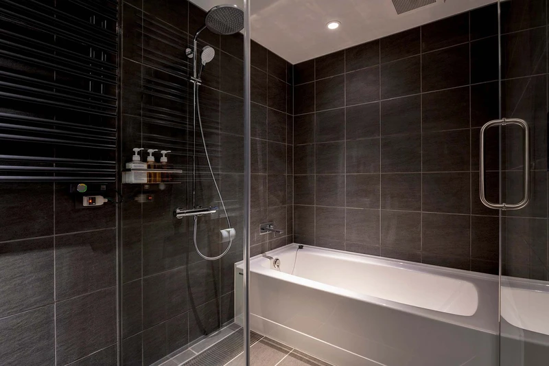 6544fe870e3dc Fenix Furano 3 Bedroom Premium Penthouse Bathroom 2