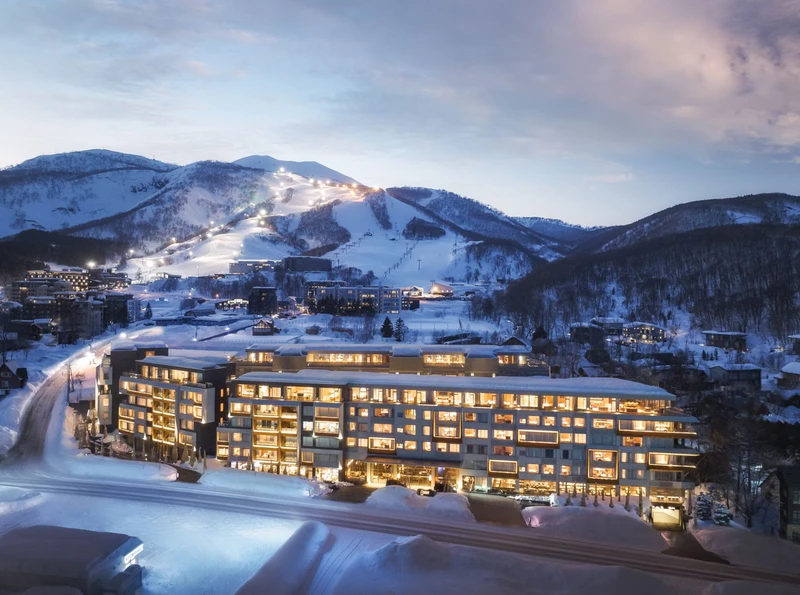 Setsu Niseko - Exterior at Night