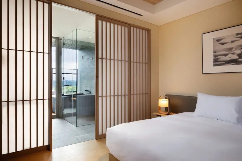 6548dd759c491 Setsu Niseko Four Bedroom Yotei Suite with Onsen Master Bedroom