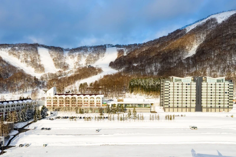 654b7d62afa59 The Vale Rusutsu Exterior 2