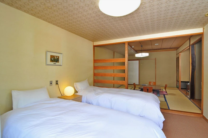 654cfca5229b3 VHS JWR 2