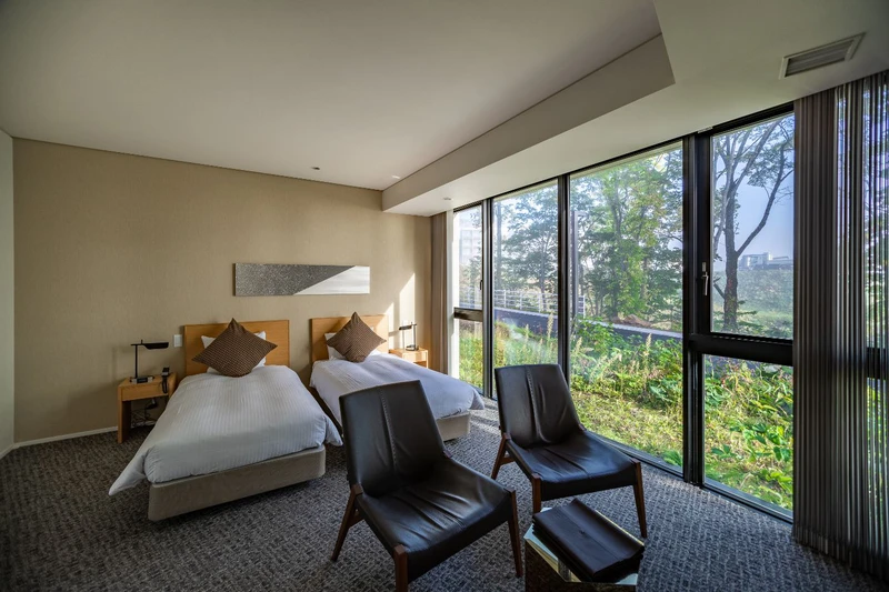 65521beae3bc4 Kozue Three bedroom riverside apartment Bedroom 2