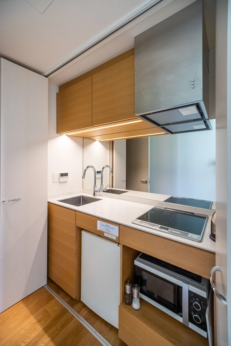 65521bed7c8c8 Kozue Three bedroom riverside apartment Kitchen 2