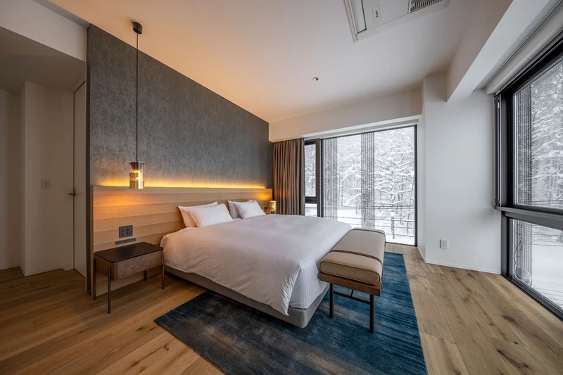 655220591ad43 Intuition Niseko 2 Bedroom Resort Apartment King Bedroom