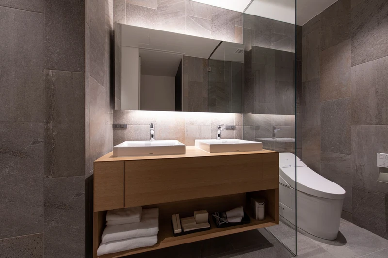 6552205ae5855 Intuition Niseko 2 Bedroom Deluxe Apartment Bathroom