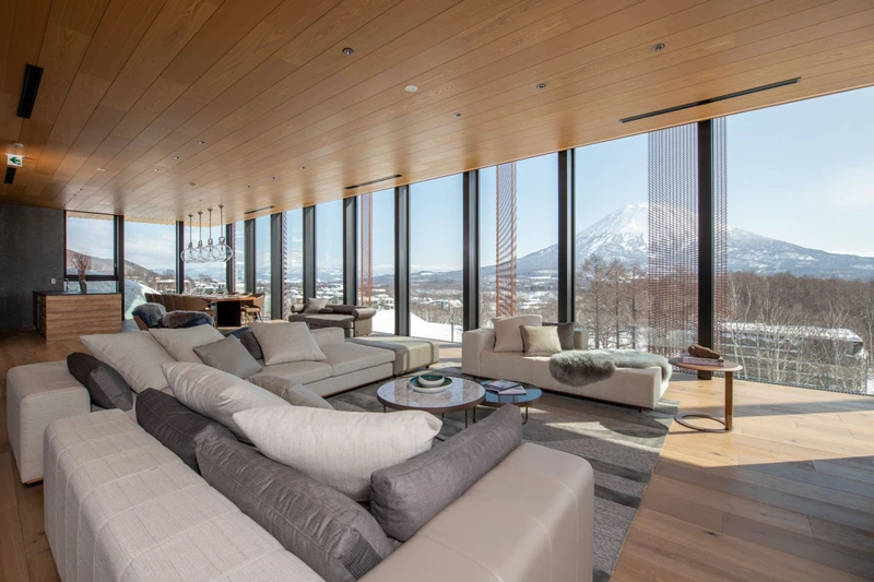 6552229c6b81e Intuition Niseko 4 Bedroom Yotei Penthouse Living Area