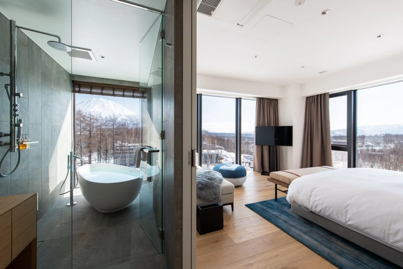 6552229d124db Intuition Niseko 4 Bedroom Yotei Penthouse Master Bedroom