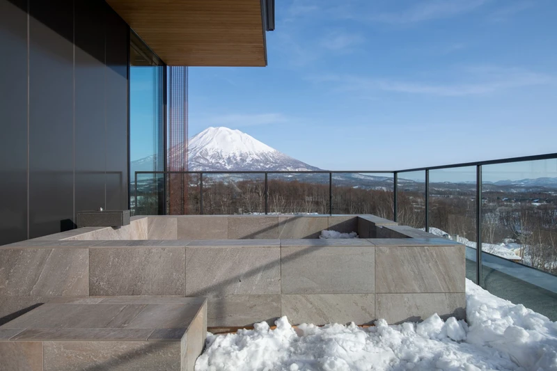 6552229dbb933 Intuition Niseko 4 Bedroom Yotei Penthouse Private Onsen