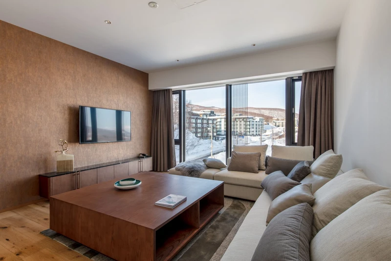 6552265e3aa93 Intuition Niseko 5 Bedroom Ski Side Penthouse Separate Living Area