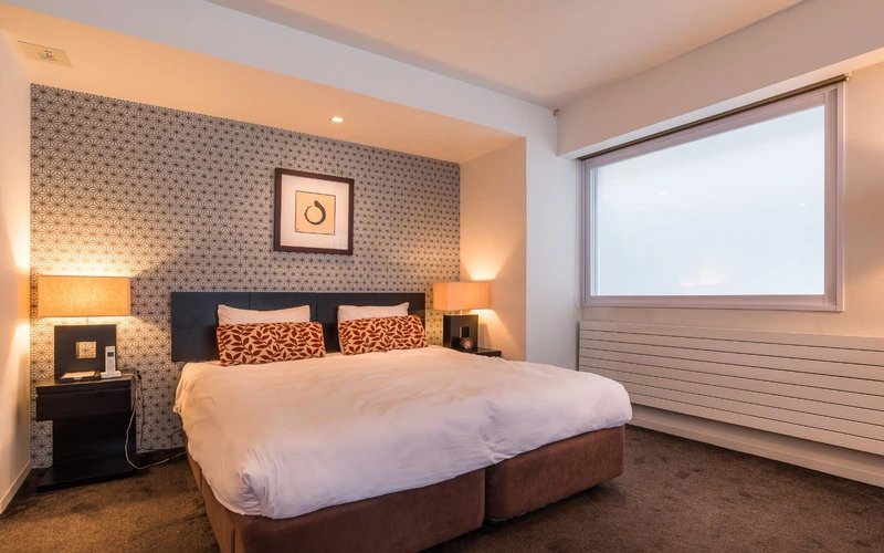 6552560645561 SET Studio 102 1